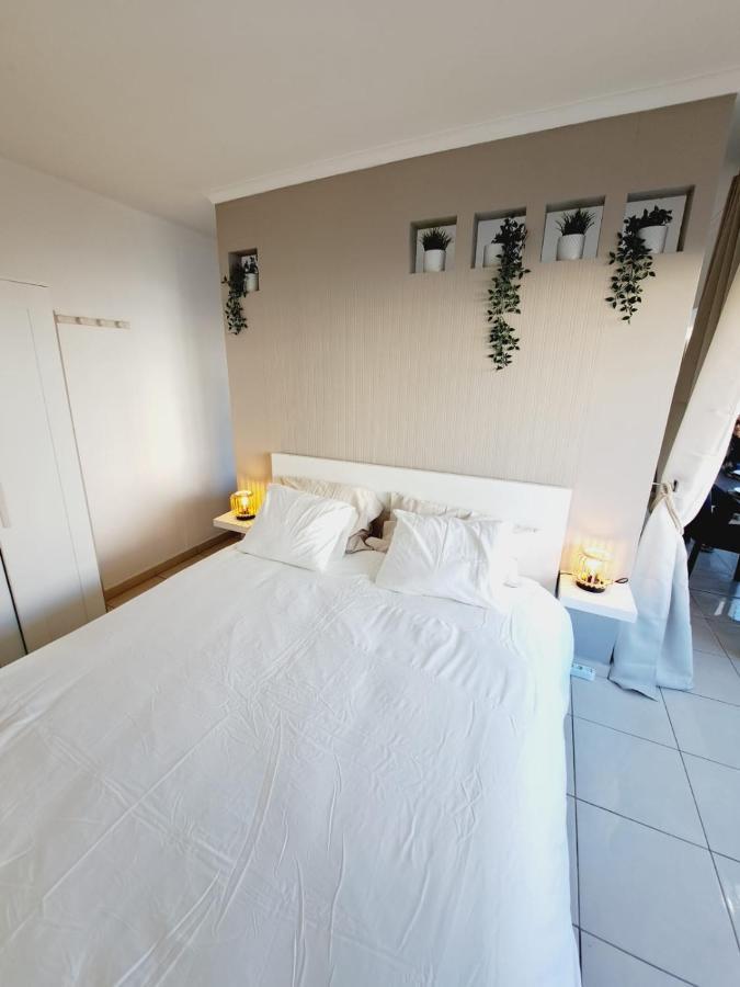 T1, Proche Plage Et Commerces กัวเตย์รา ภายนอก รูปภาพ